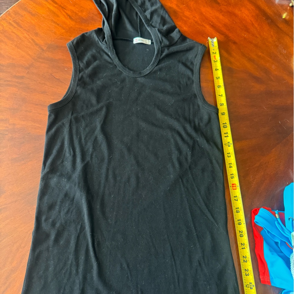 Black Sleeveless Hoodie Tank Top